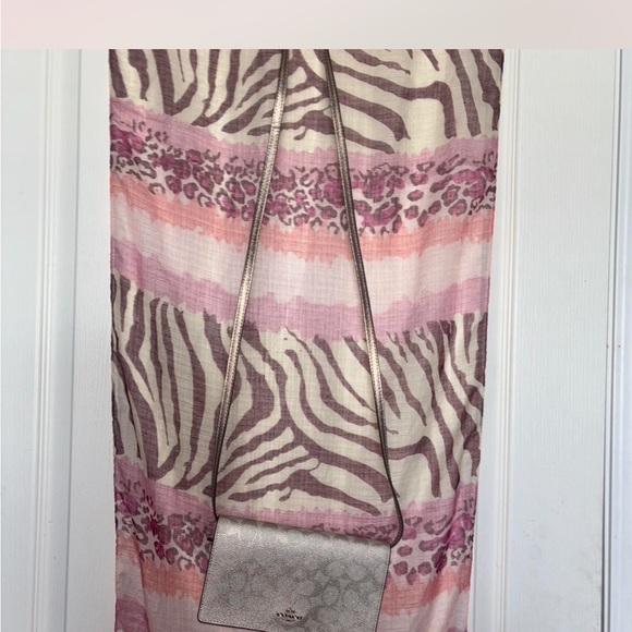 Coach Bag - Picture 7 of 10